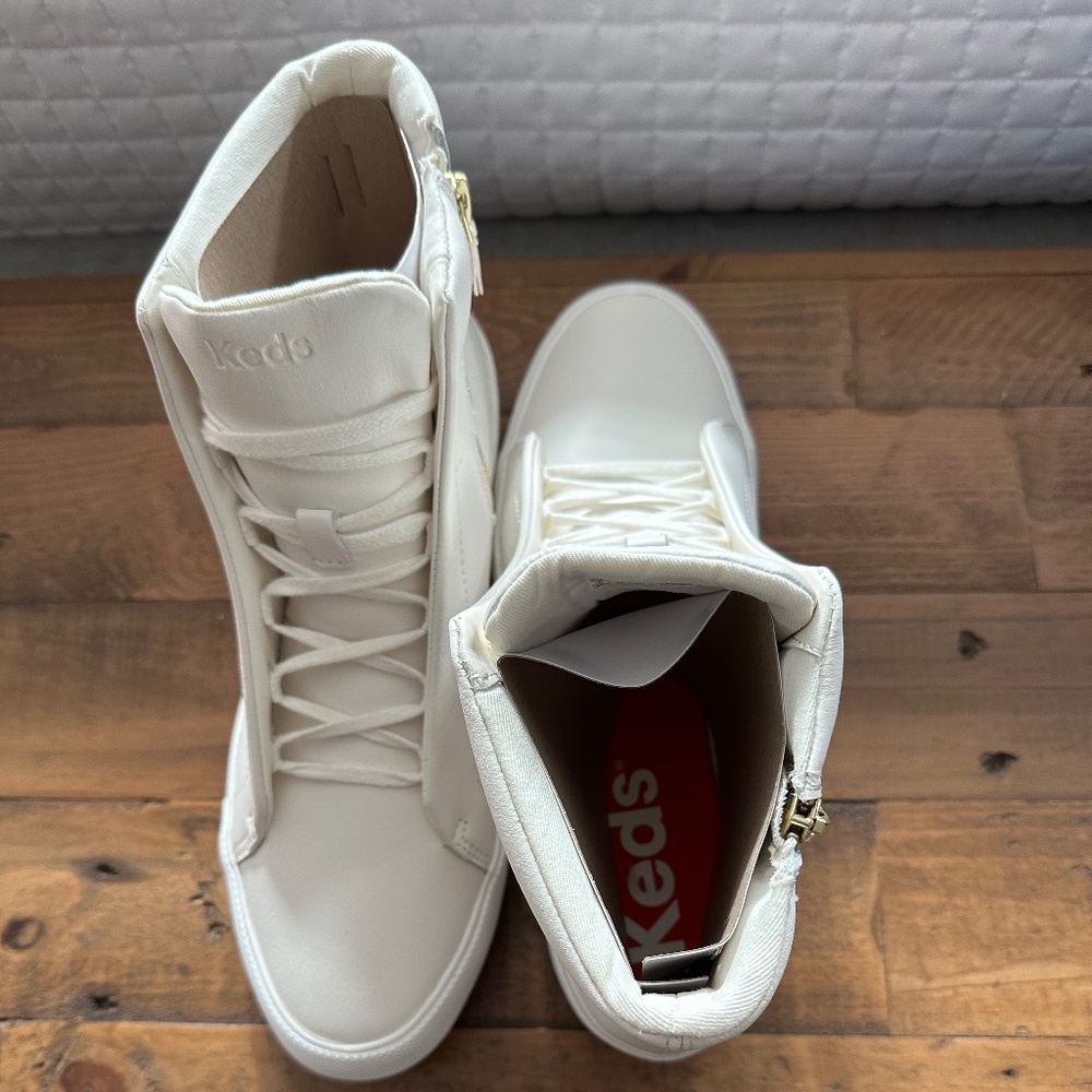 Keds - leather bootie, new in box